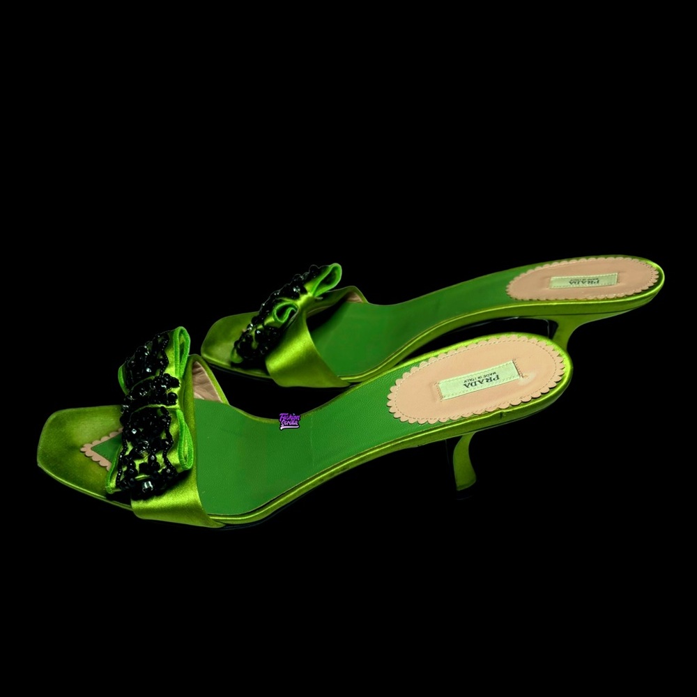 Prada Archive Poison Apple Silk Green Beaded Apliqué Bow 2000s Kitten Heel Mules - Picture 2 of 8